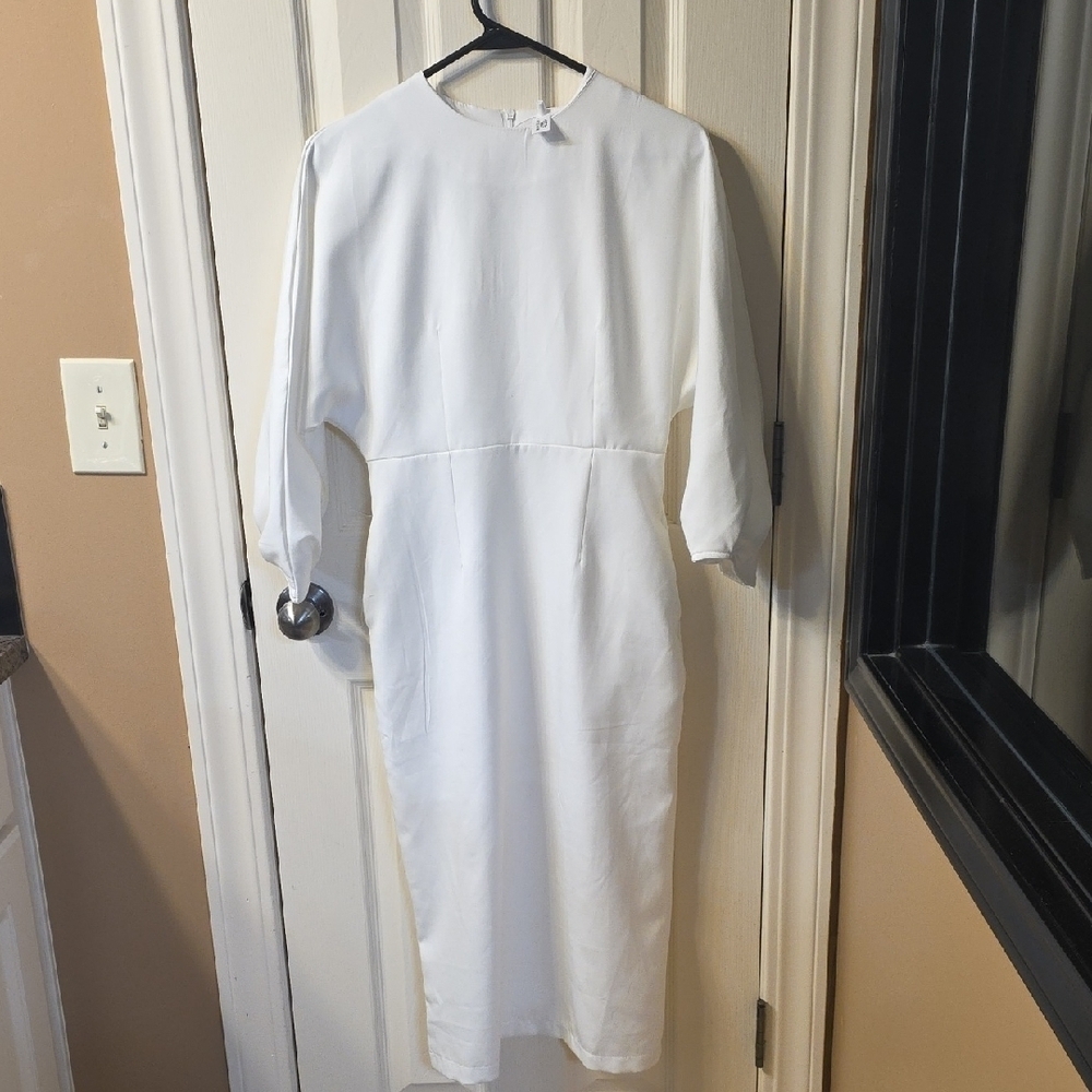 Chic White Long Sleeve Dress